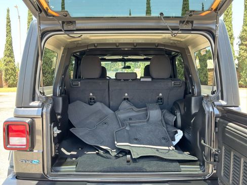 Used 2023 Jeep Wrangler Unlimited AWD/4WD image 20
