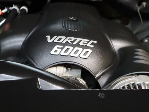 Used 2005 Cadillac Escalade ESV Platinum image 63