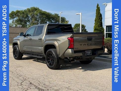 Used 2024 Toyota Tacoma TRD Sport w/ TRD Sport Premium Package AWD/4WD image 6