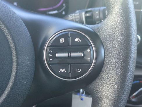 Used 2024 Kia Soul LX FWD image 19