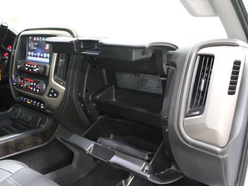Used 2016 GMC Sierra 1500 Denali w/ Denali Ultimate Package AWD/4WD image 28