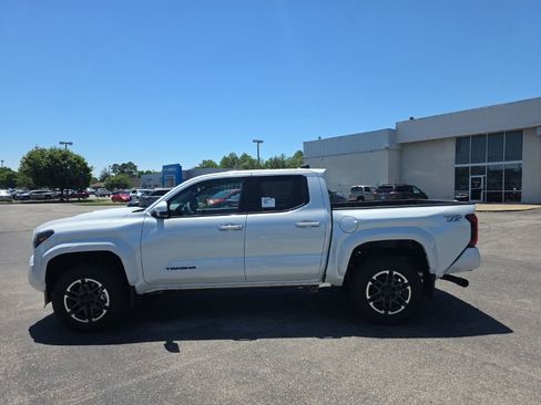 New 2026 Toyota Tacoma TRD Sport AWD/4WD image 6