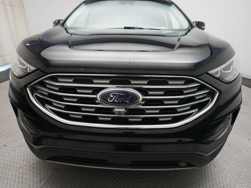 Used 2020 Ford Edge Titanium w/ Equipment Group 301A AWD/4WD image 24
