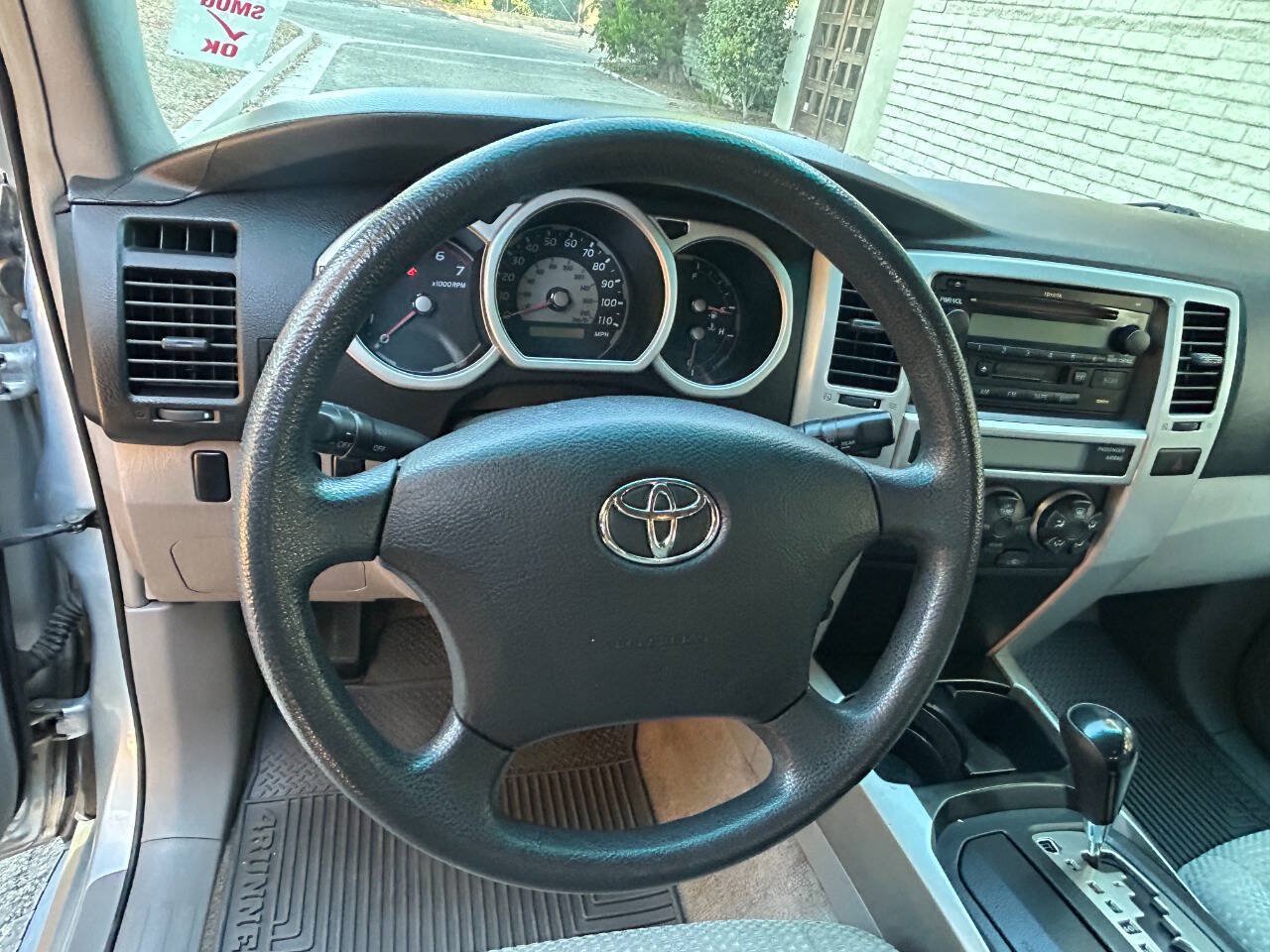 Used 2005 Toyota 4Runner SR5 AWD/4WD image 26