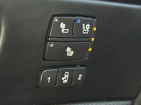 Used 2006 Cadillac DTS FWD image 36