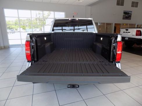 Used 2024 Toyota Tacoma TRD Sport w/ TRD Sport Upgrade Package RWD image 8