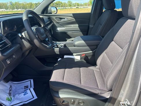 New 2026 Chevrolet Traverse LT w/ Midnight/Sport Edition FWD image 16