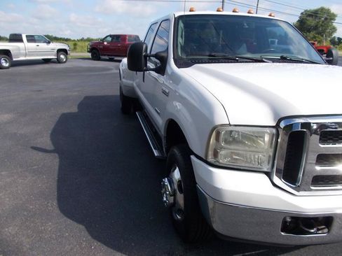 Used 2006 Ford F350 Lariat AWD/4WD image 10