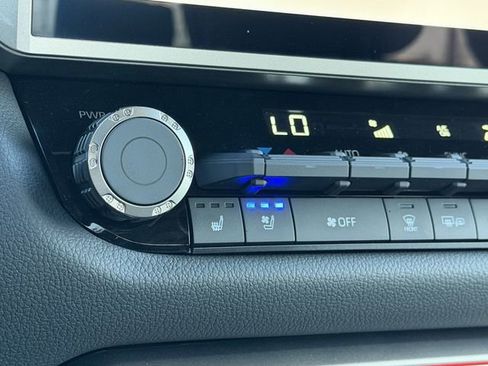 New 2026 Toyota Tundra Limited image 22