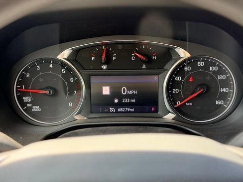 Used 2022 GMC Acadia SLE w/ Driver Convenience Package FWD image 10