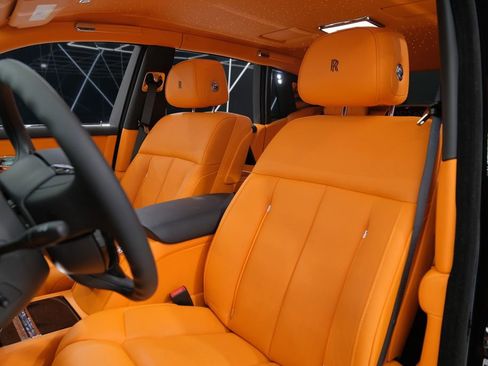 Used 2025 Rolls-Royce Phantom Sedan image 26