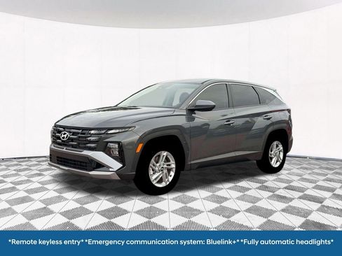 New 2026 Hyundai Tucson SE image 2