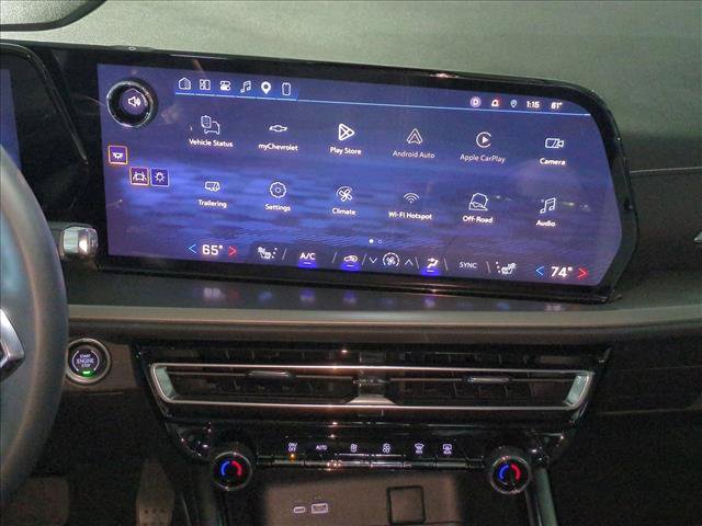 Used 2025 Chevrolet Traverse LT w/ Driver Confidence Package FWD image 15