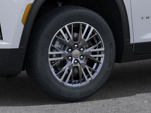 New 2026 Chevrolet Traverse LT w/ Driver Confidence Package image 36