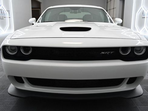Used 2016 Dodge Challenger SRT Hellcat image 6