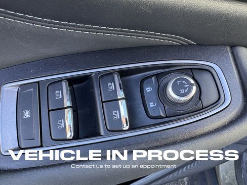 Used 2025 Subaru Outback Limited image 13