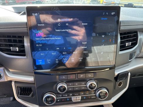 Used 2024 Ford Expedition Max XLT image 23