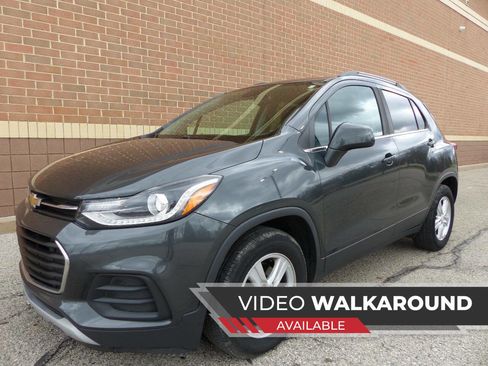 Used 2020 Chevrolet Trax LT image 1