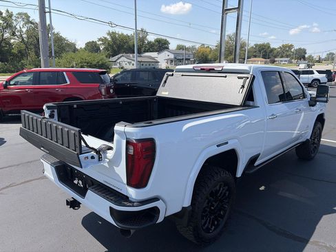 Used 2026 GMC Sierra 2500 Denali Ultimate AWD/4WD image 7