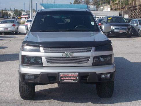 Used 2011 Chevrolet Colorado LT AWD/4WD image 2