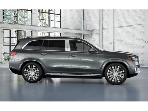 Certified 2024 Mercedes-Benz Maybach GLS 600 4MATIC image 15