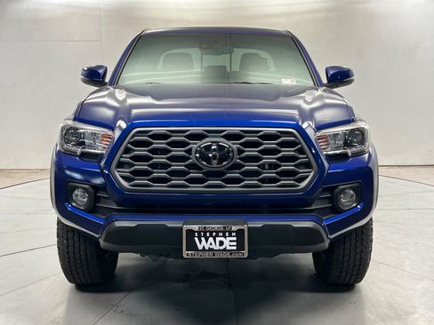 Used 2023 Toyota Tacoma TRD Off-Road w/ Black Out Package (TMS) AWD/4WD image 7