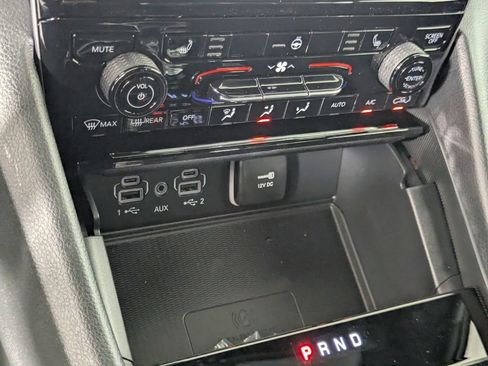 New 2025 Jeep Grand Cherokee Altitude image 27