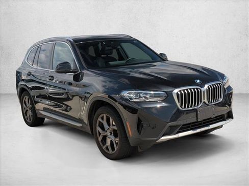 Used 2023 BMW X3 xDrive30i w/ Premium Package AWD/4WD image 3