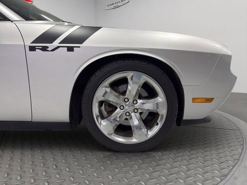 Used 2012 Dodge Challenger R/T image 13