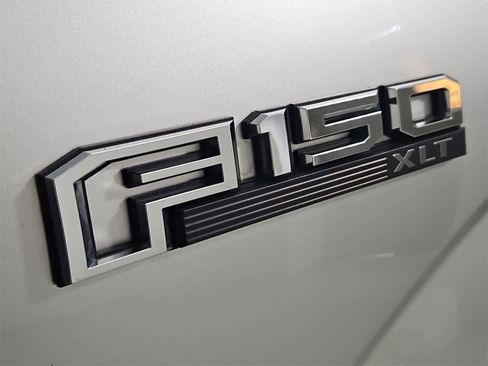 Used 2018 Ford F150 XLT image 12