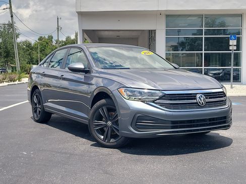 Used 2023 Volkswagen Jetta SE w/ Panoramic Sunroof Package FWD image 31