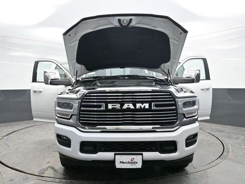 Used 2024 RAM 2500 Laramie AWD/4WD image 38