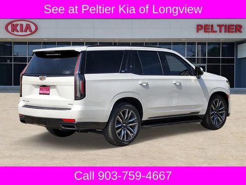 Used 2021 Cadillac Escalade Sport Platinum w/ Heavy-Duty Trailer Package AWD/4WD image 4