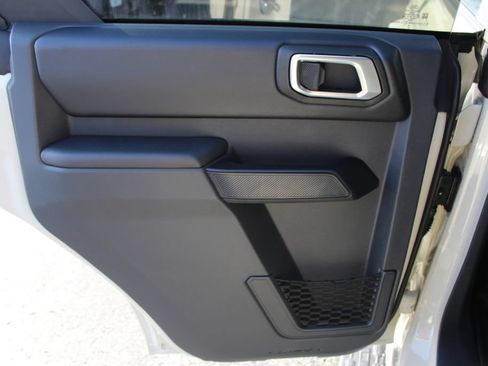 New 2026 Ford Bronco Outer Banks AWD/4WD image 17