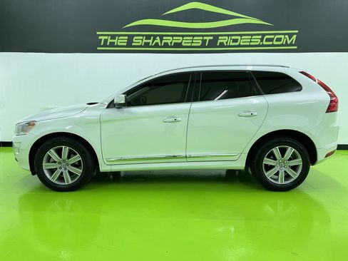 Used 2016 Volvo XC60 T6 Platinum w/ Climate Package FWD image 6