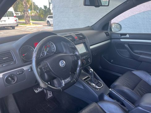 Used 2008 Volkswagen R32 AWD/4WD image 8