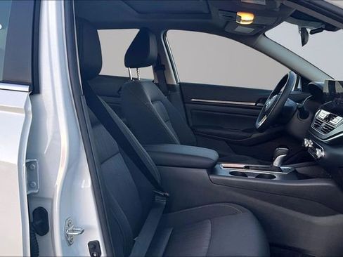 New 2026 Nissan Altima 2.5 SV image 10