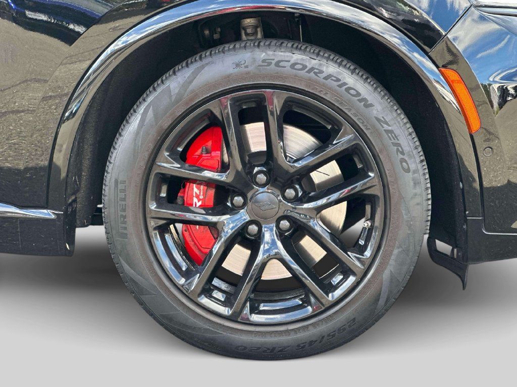 Used 2022 Dodge Durango R/T w/ Tow 'N Go Package AWD/4WD image 6