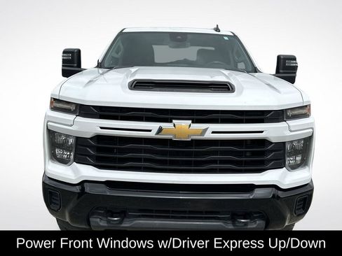Used 2024 Chevrolet Silverado 2500 Custom w/ Custom Convenience Package AWD/4WD image 10