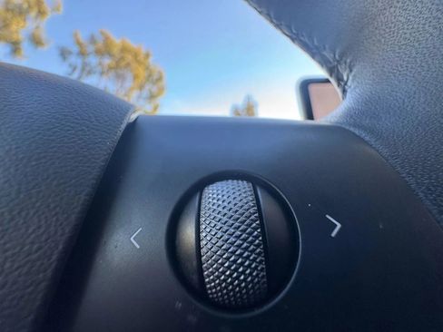 Used 2023 Tesla Model 3 Standard Range image 22