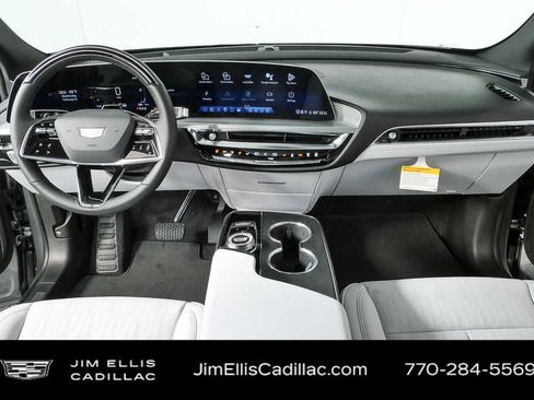 New 2026 Cadillac Lyriq Premium Luxury image 18