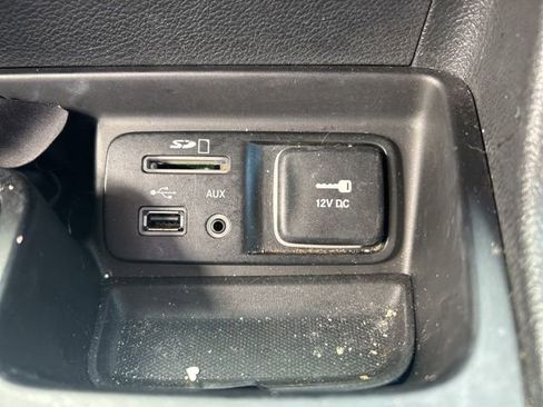 Used 2017 Jeep Cherokee Trailhawk w/ Comfort/Convenience Group image 19