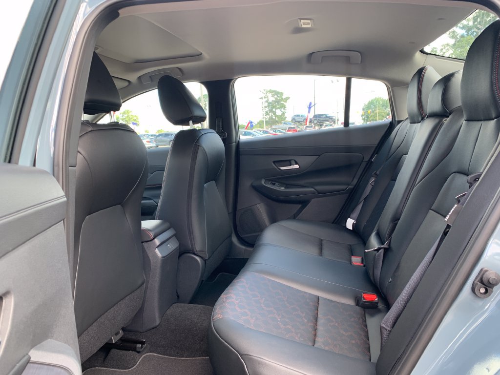 New 2026 Nissan Sentra SR w/ SR Premium Package FWD image 23
