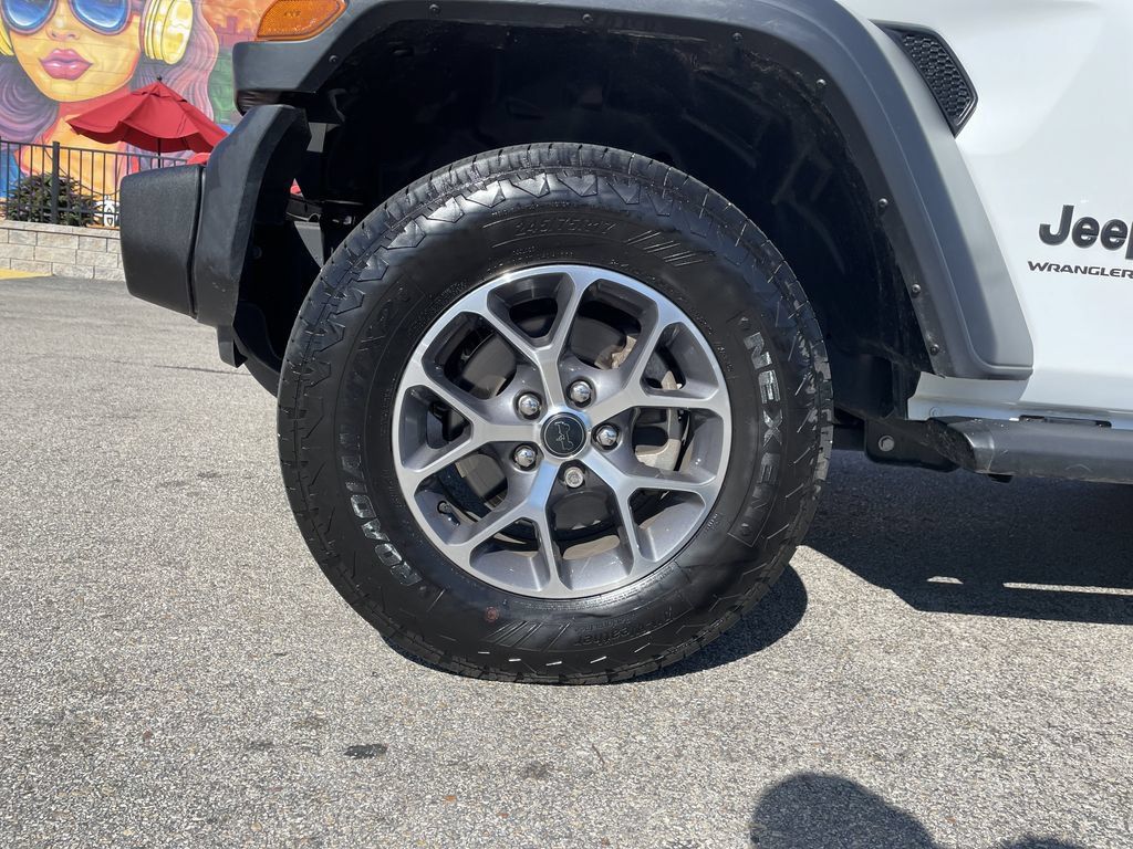 Used 2024 Jeep Wrangler Sport AWD/4WD image 9