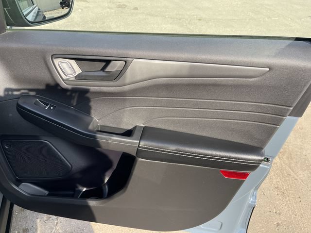 Used 2023 Ford Escape Active FWD image 16