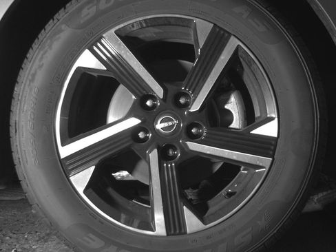 Used 2025 Nissan Sentra SV FWD image 13