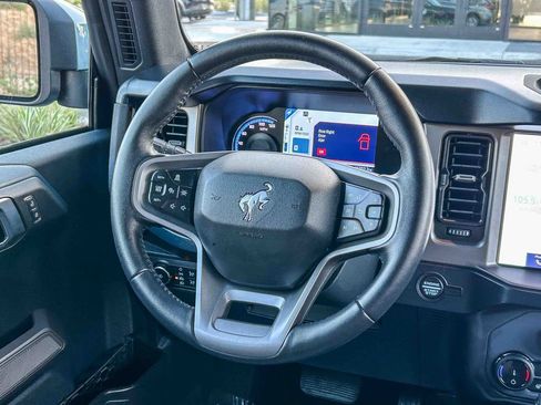 Used 2022 Ford Bronco Outer Banks AWD/4WD image 19