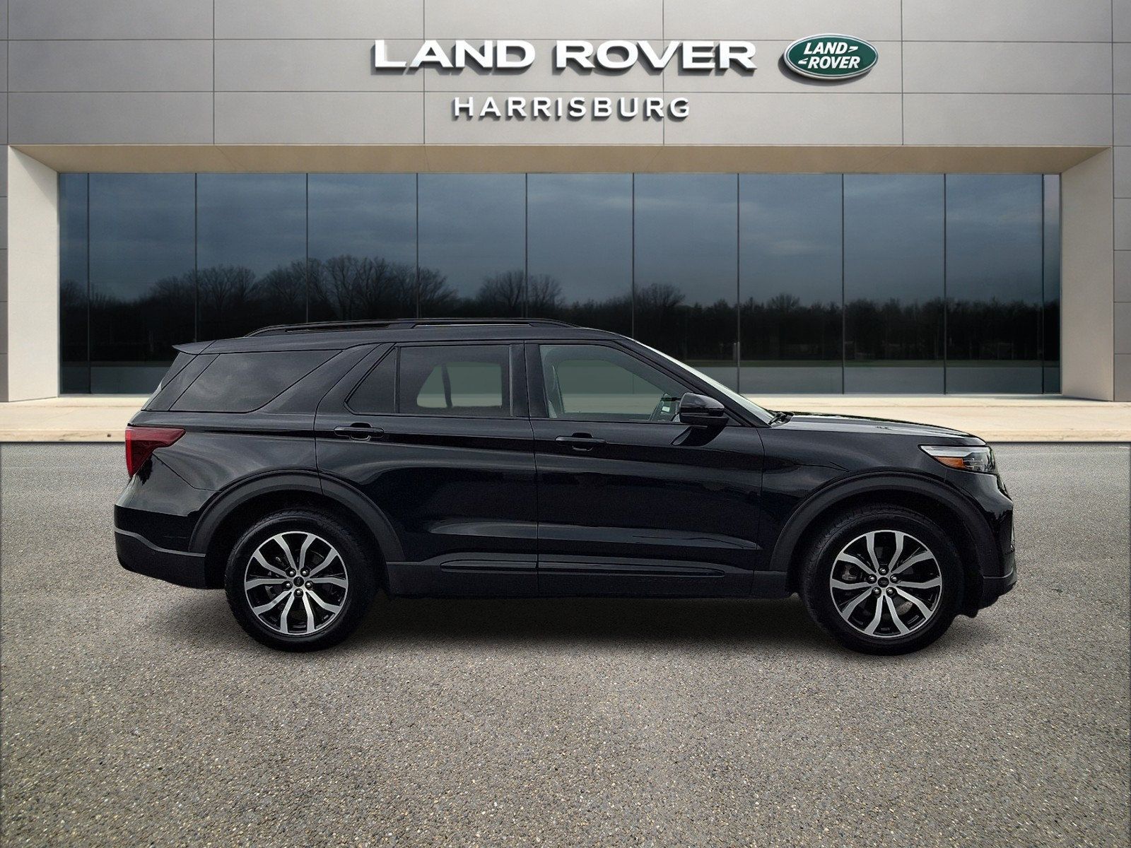 Used 2020 Ford Explorer ST w/ Premium Technology Package AWD/4WD image 5