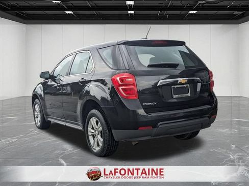 Used 2017 Chevrolet Equinox LS FWD image 3