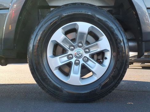 Used 2022 RAM 1500 Laramie image 9